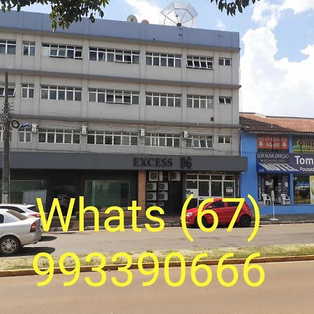 Portaria E Circulacao De Hospedes So Ate 23 Horas - Reabre As 5 Horas - Compartilhado Tompell Hostel Ponta Porã Eksteriør bilde