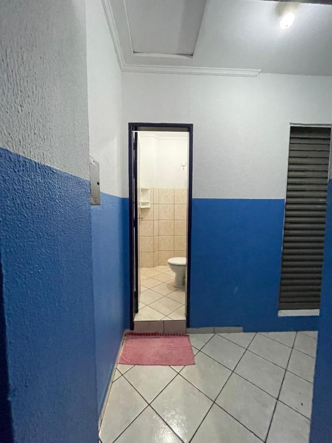 Portaria E Circulacao De Hospedes So Ate 23 Horas - Reabre As 5 Horas - Compartilhado Tompell Hostel Ponta Porã Eksteriør bilde